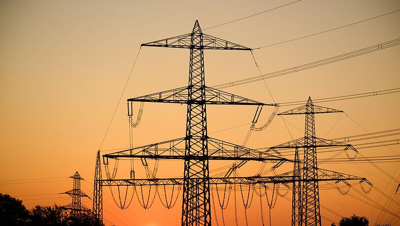 Stromkunden können mit Entlastung bei Netzentgelten rechnen (Archivbild). Stromkunden können mit Entlastung bei Netzentgelten rechnen (Archivbild).