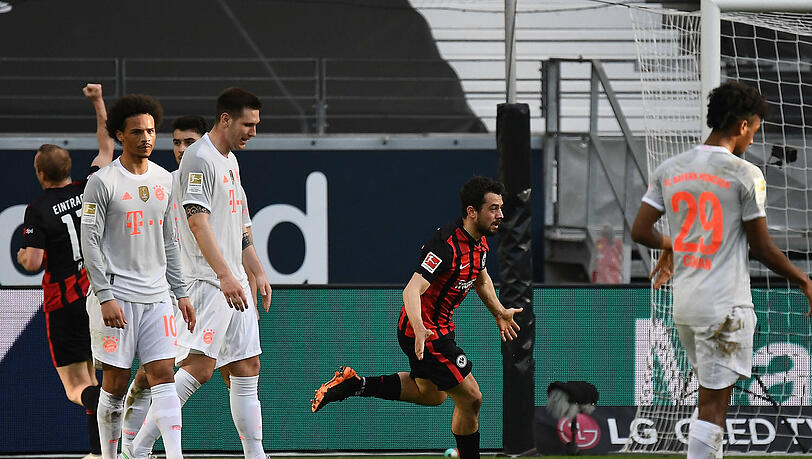 Der FC Bayern verliert gegen Eintracht Frankfurt mit 1:2.