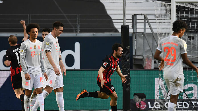 Der FC Bayern verliert gegen Eintracht Frankfurt mit 1:2.