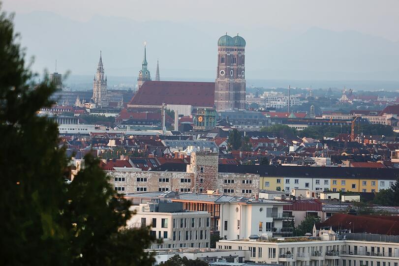 Der Paradeblick in Richtung Altstadt zur Frauenkirche.