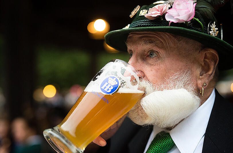Ein Prosit!