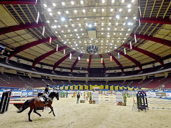 Auch das Reitturnier in der Dortmunder Westfalenhalle wurde nach einige Zögern wegen der Corona-Krise abgebrochen.