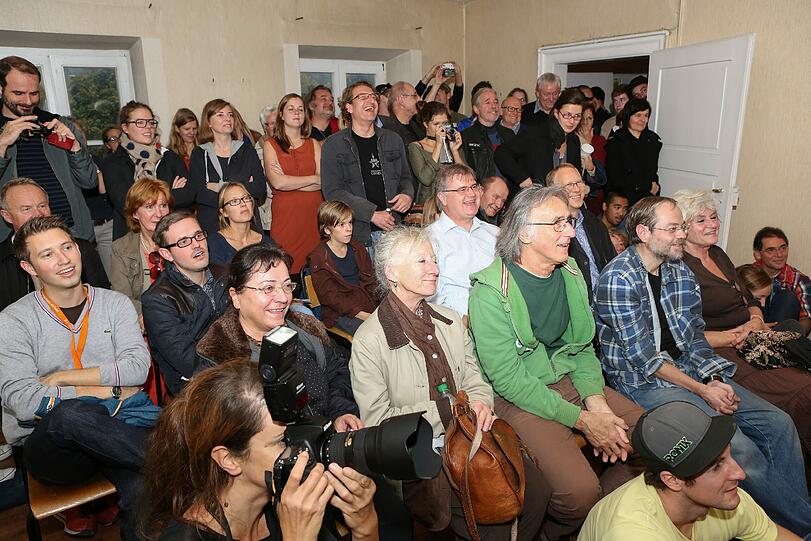 Goldgrund-Guerilla-Aktion: Künstler, Promis und Musiker besetzen ein leerstehendes Haus
