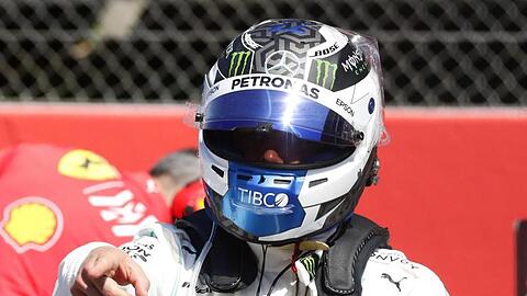 Mercedes-Pilot Valtteri Bottas startet beim Großen Preis von Spanien von der Pole Position.