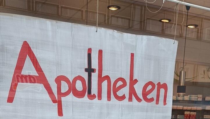 Die Kunden werden gewarnt. Die Kunden werden gewarnt.