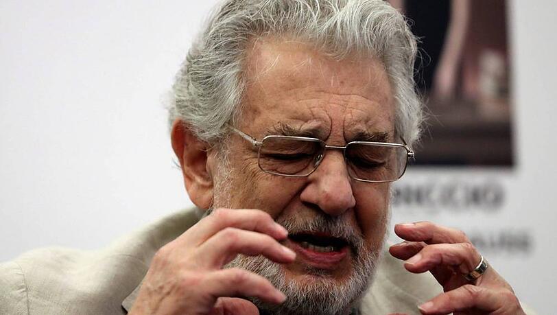 Plácido Domingo während einer Pressekonferenz im Juli 2019 Plácido Domingo während einer Pressekonferenz im Juli 2019