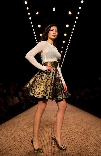 Hochgeschlossen oder freizügig. Auf der Fashion Week gibt es für jeden Geschmack etwas. Die Bilder von den Modenschauen.