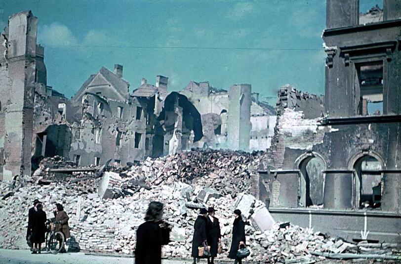 Lehel 1945 nach dem letzten Bombenangriff.