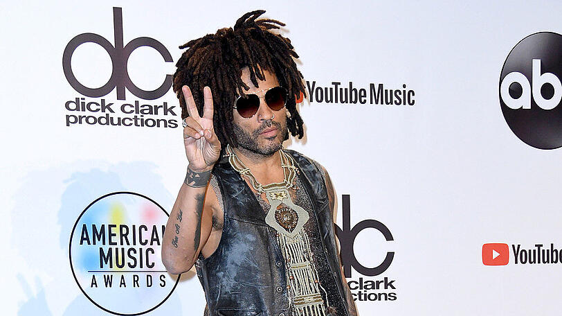 Lenny Kravitz auf dem roten Teppich.