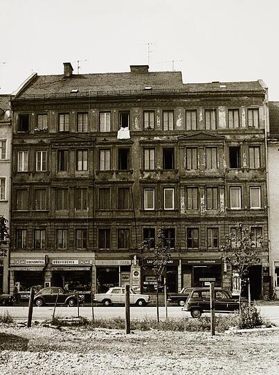 Gabelsbergerstraße 19: 1983 sah es vorne noch so aus.