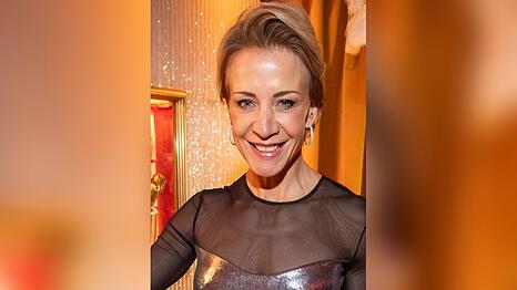 Schauspielerin Annika Ernst korrigiert einen alten Fehler.