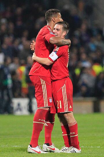 David Alaba und Philipp Lahm freuen sich über den Sieg gegen Marseille.