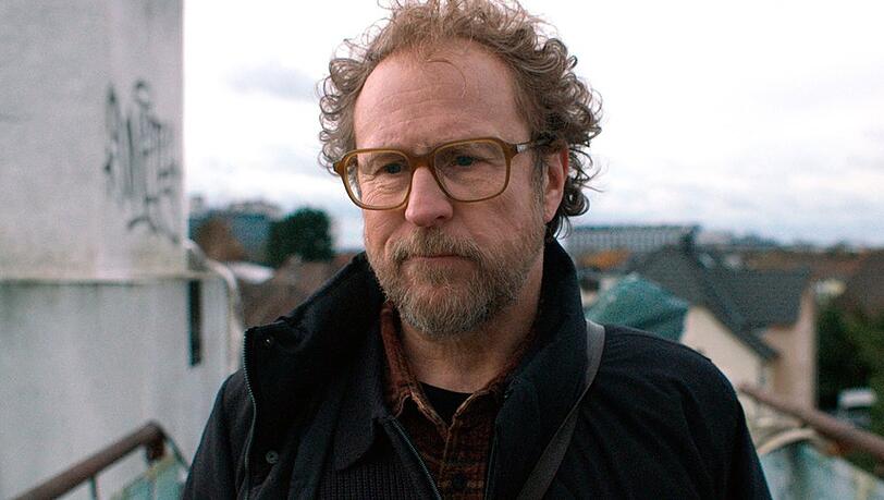 Bjarne Mädel in "Blackbird", nach dem Debütroman von Matthias Brandt. Bjarne Mädel in "Blackbird", nach dem Debütroman von Matthias Brandt.