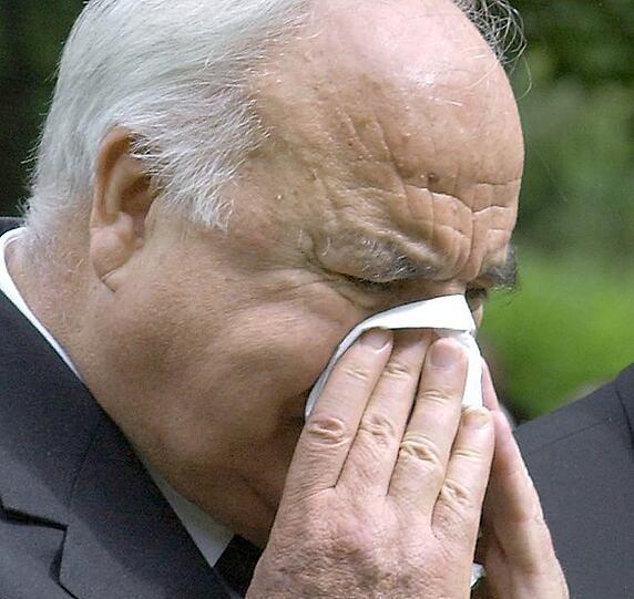 Helmut Kohl trauert um den verstorbenen Alfred Dregger.