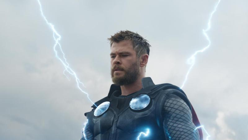 Starker Mann: Thor (Chris Hemsworth). Starker Mann: Thor (Chris Hemsworth).