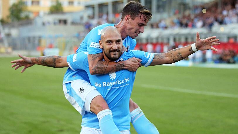 Kehrte von Hansa Rostock zum TSV 1860 zurück: Timo Gebhart (vorne). Kehrte von Hansa Rostock zum TSV 1860 zurück: Timo Gebhart (vorne).