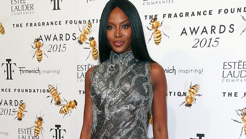 Es passt immer noch: Naomi Campbell trägt dasselbe Kleid wie 1998 Es passt immer noch: Naomi Campbell trägt dasselbe Kleid wie 1998