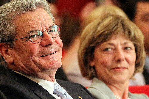 Joachim Gauck mit seiner Lebensgefährtin Daniela Schadt.