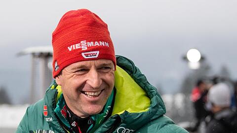 Werner Schuster, Bundestrainer der deutschen Skispringer. Foto: Daniel Karmann/Archiv