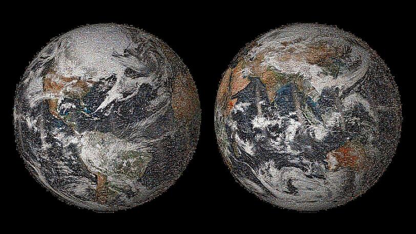 Beeindruckendes Global-Selfie: Die NASA hat ein Moasik-Bild aus 36.000 ihr zugesandten Selfies von Menschen rund um den Erdball zusammengefügt und damit unsere Erde abgebildet.