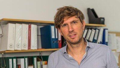 Der 51-jährige Politikwissenschaftler Stephan Stetter ist Professor für Internationale Politik und Konfliktforschung an der Universität der Bundeswehr München. Der 51-jährige Politikwissenschaftler Stephan Stetter ist Professor für Internationale Politik und Konfliktforschung an der Universität der Bundeswehr München.