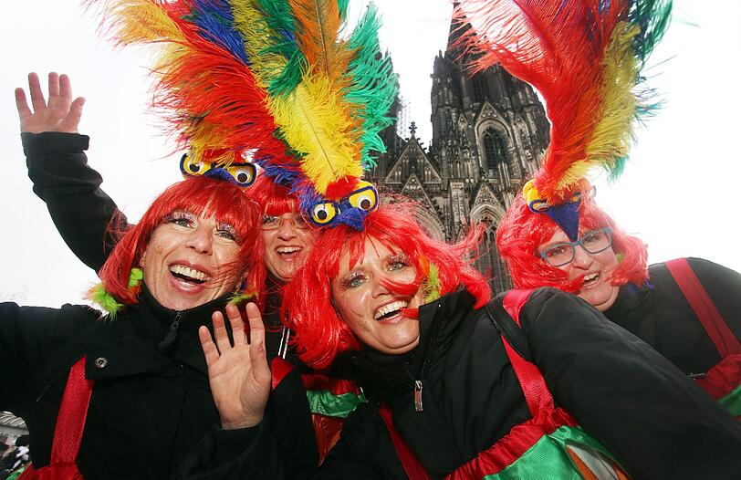 Köln fest in der Hand der Jecken. Die besten Bilder von der Weiberfastnacht in Köln!