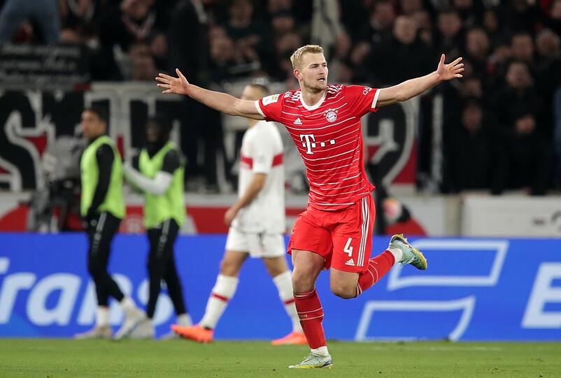 Matthijs de Ligt schoss Bayern in Stuttgart in Führung.