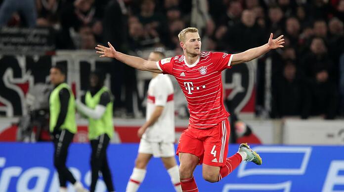 Matthijs de Ligt schoss Bayern in Stuttgart in Führung.