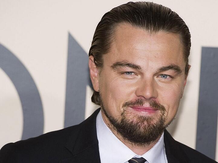 Smart und sexy: Leonardo DiCaprio bei einer Fashion-Show von Giorgio Armani