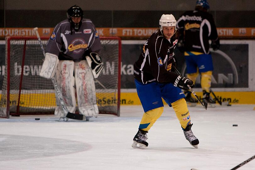 1860-Stars on Ice: Das Eisvergnügen der Löwen gegen den EHC in Bildern.