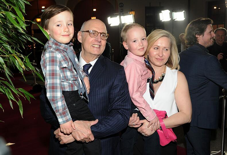 Die Bilder von der Premiere in München.