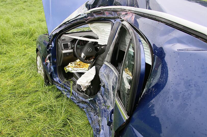 Die Bilder vom schweren Verkehrsunfall auf der MÜ17.