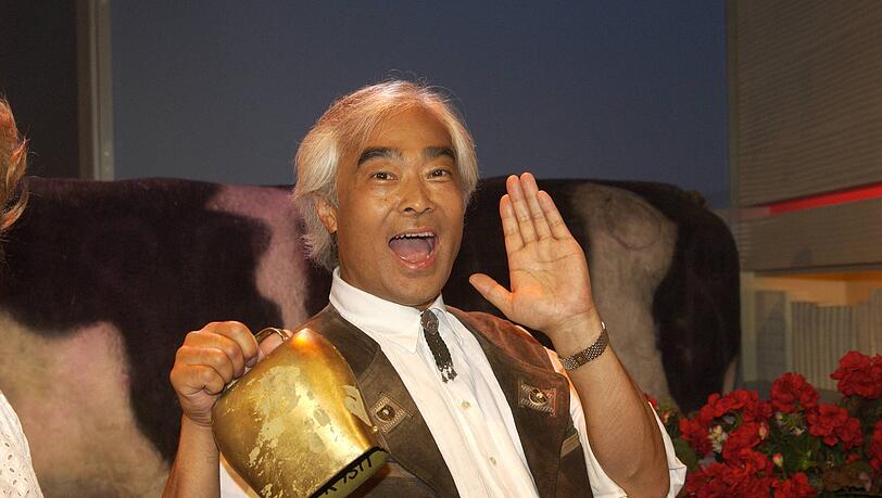 Als jodelnder Japaner war Takeo Ischi in einigen TV-Shows zu sehen. Als jodelnder Japaner war Takeo Ischi in einigen TV-Shows zu sehen.