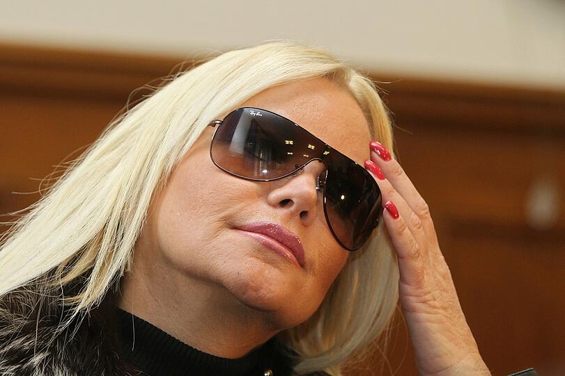 So sexy erschien Tatjana als Zeuging vor dem Nürnberger Gericht um im Verfahren gegen ihren Ex-Freund auszusagen.