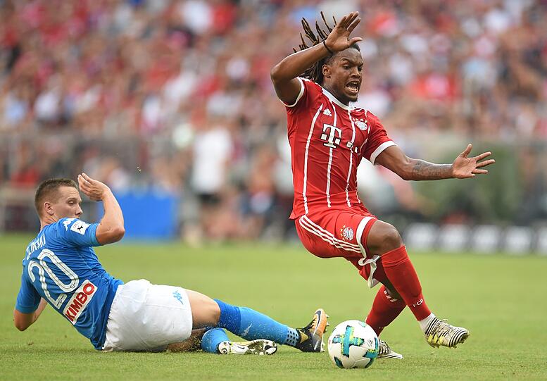 RENATO SANCHES NOTE 4
Beinahe mit dem 1:1, sein Fernschuss wurde noch zur Ecke abgefälscht (37.). Konstant gut war seine Leistung nicht, tauchte immer wieder ab.