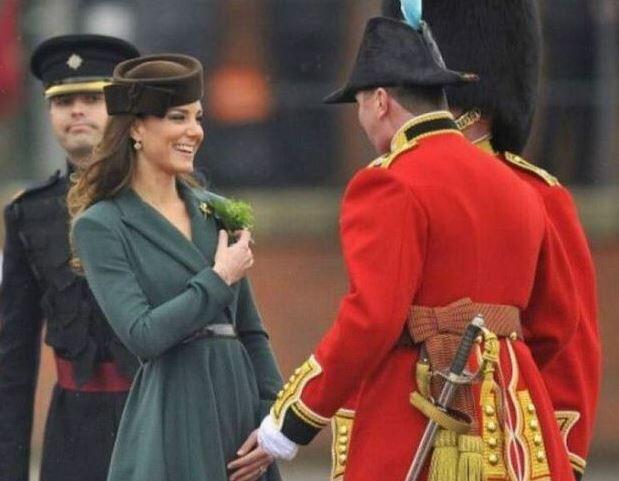 Na hoppla! Beim ersten Hinsehen stockte Prinz William bei diesem Bild wohl kurzzeitig der Atem...