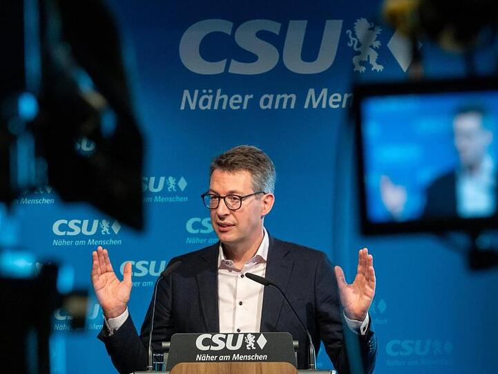 Markus Blume, CSU-Generalsekretär, spricht bei einer Pressekonferenz. Foto: Rachel Boßmeyer/dpa/Archivbild