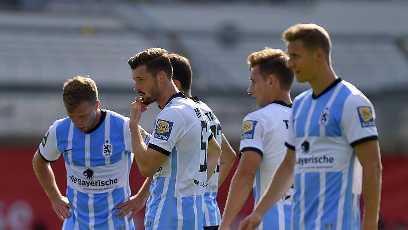 Restlos bedient: die 1860-Profis Richard Neudecker, Quirin Moll, Erik Tallig und Dennis Dressel (v.l.).