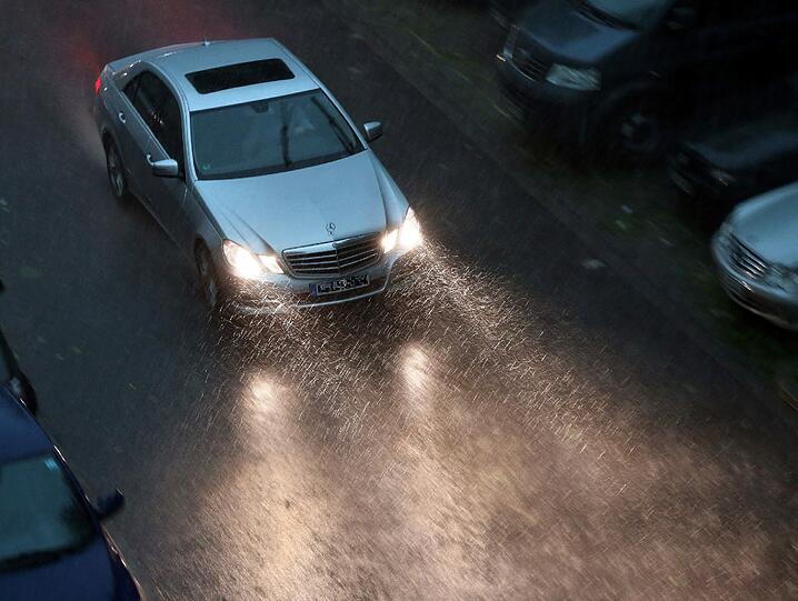 Unwetter, Gewitter, Sturm und Hagel über Deutschland: Die Bilder vom Hitze-Gewitter in der Nacht zum Freitag