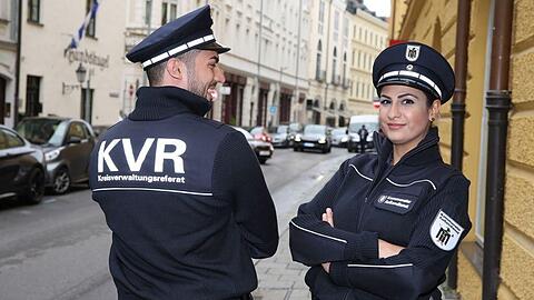 Die KVR-Schandis sind an der Uniform zu erkennen.