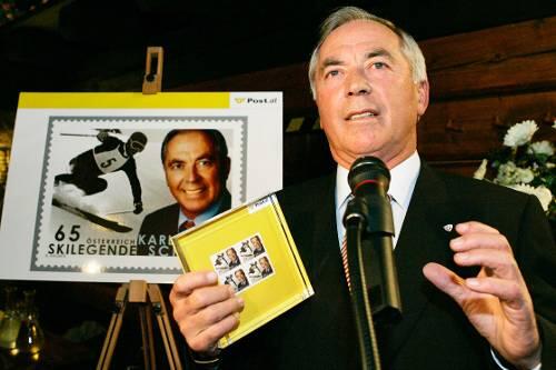 Zum 70. Geburtstag ziert sein Konterfei eine 65-Cent-Briefmarke: Ski-Legende Karl Schranz.