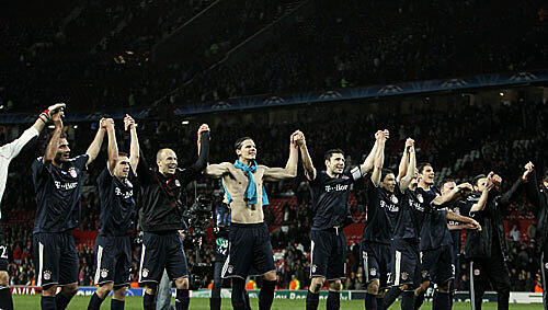 Die Jubel-Bayern: Der Rekordmeister kämpfte sich in Manchester ins Halbfinale der Champions League. Die Jubel-Bayern: Der Rekordmeister kämpfte sich in Manchester ins Halbfinale der Champions League.