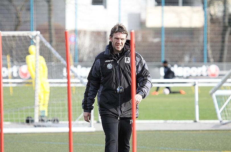 In den zwei folgenden Einheiten ließ Markus von Ahlen seine Mannschaft schwitzen.