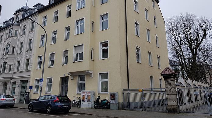 Das Haus an der Balanstraße 31. Die Mieter fürchten, dass die Stadt es nun doch nicht kaufen will.