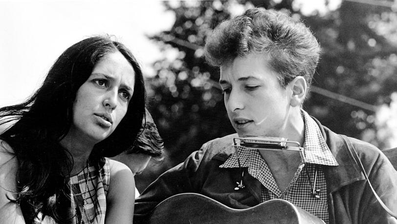 Joan Baez und Bob Dylan um August 1963 Joan Baez und Bob Dylan um August 1963