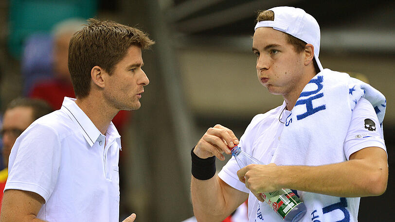 Zum Führungsspieler in Abwesenheit der drei Besten ernannte Teamchef Michael Kohlmann (links) den Ranglisten-49. Jan-Lennard Struff.