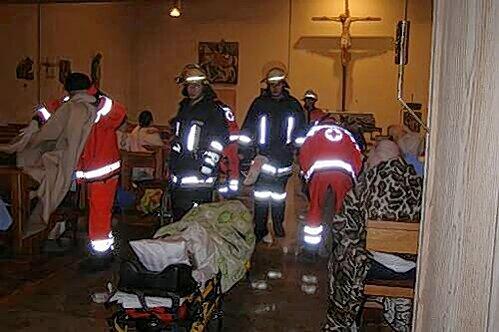 In der Kapelle des Heimes wurden die betagten Menschen von der Feuerwehr und der Polizei untergebracht.