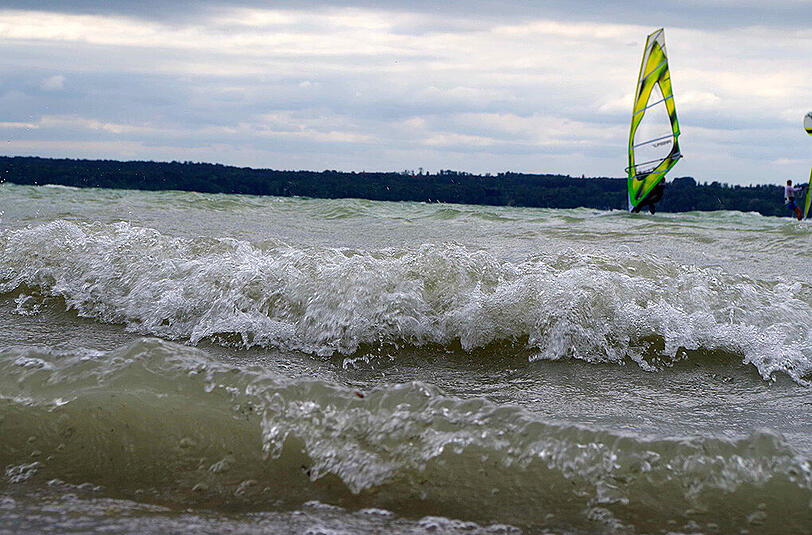 Der Bayerische Eisenmann 2015: Ein rundum gelungener Triathlon am stürmischen Starnberger See.
