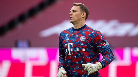 Der Bayern-Torwart und drei weitere Mitspieler sind positiv auf das Coronavirus getestet worden.