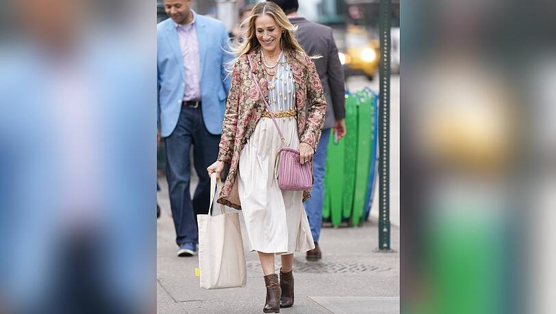 Sarah Jessica Parker bei den Dreharbeiten von "And Just Like That..." in New York.